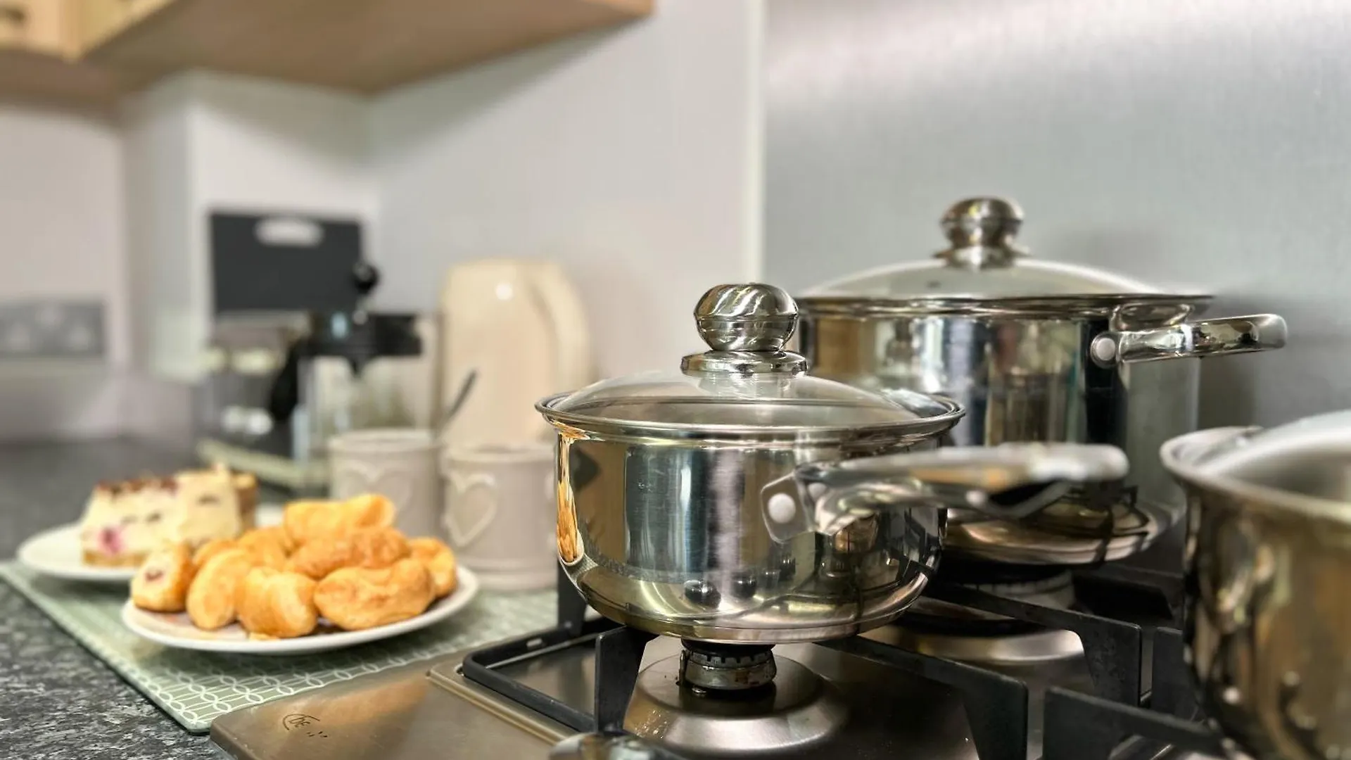 6 Serviced Apartments At St Josephs Court, Cleethorpes By Visit Cleethorpes